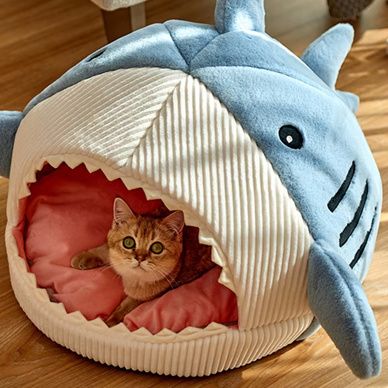 Enclosed Shark Cat Bed