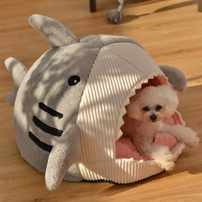 Enclosed Shark Cat Bed